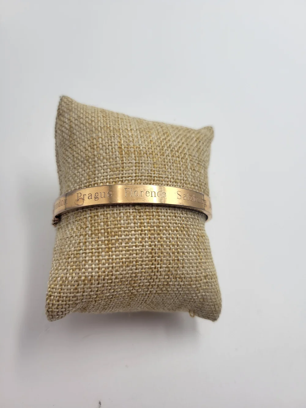 Women's Gold-Tone Engraved Stella & Dot Prague Florence Salzburg Bangle Bracelet